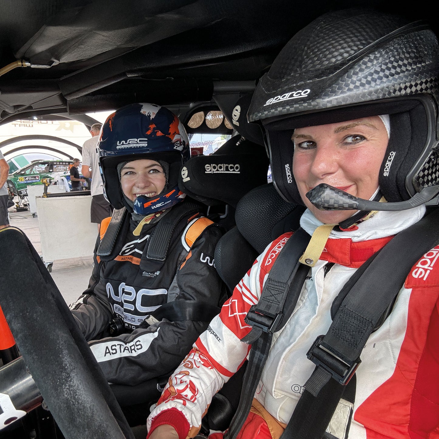 Sparco STEALTH RF CARBON Crash Helmet Full Face Design Race Rally FIA SNELL