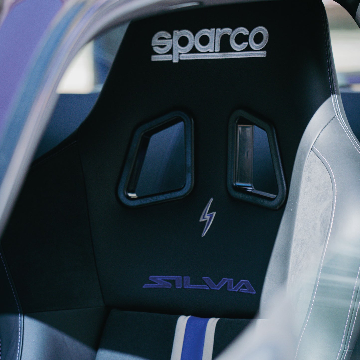 01045NR Sparco Racing Driver Drinks Bag Rally Track Use attaches to back of seat